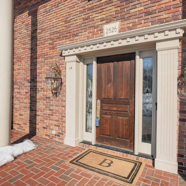 4-web-or-mls-2626-chartwell-rd