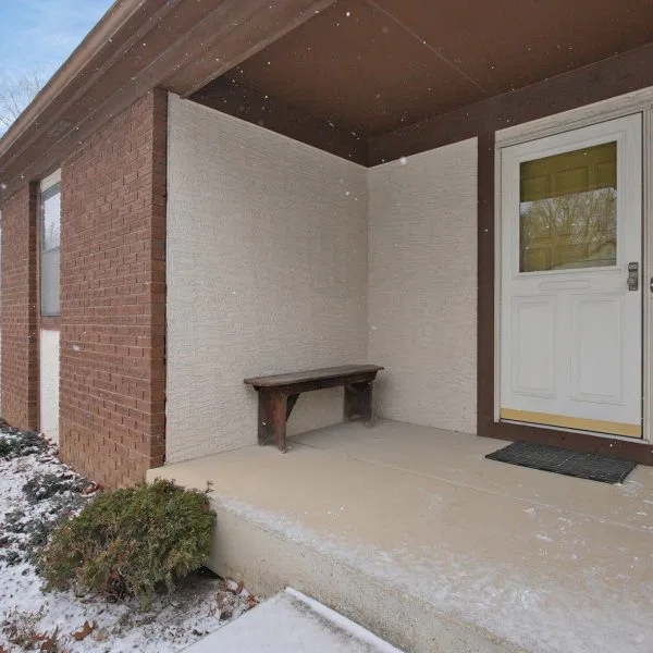 4-web-or-mls-7010-rockwoods-pl