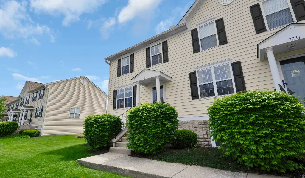 4-web-or-mls-7235-colonial-affair-dr
