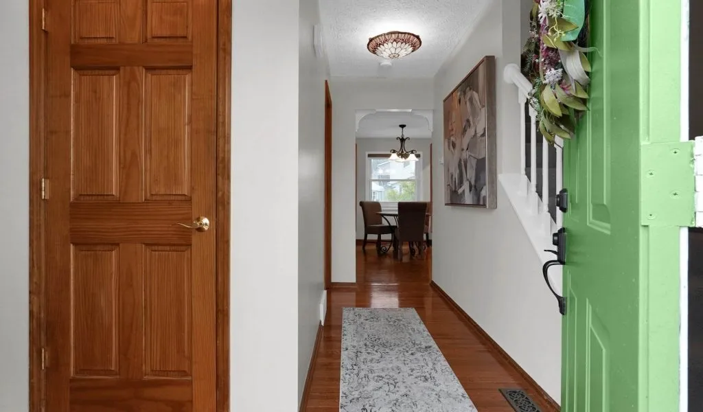 4-web-or-mls-8017-oakwind-ct