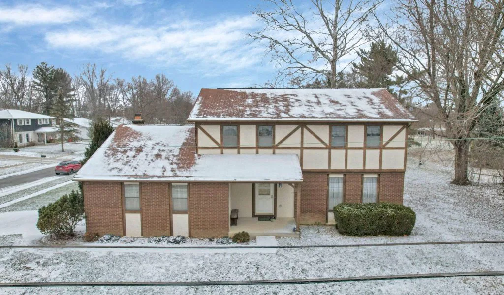 40-web-or-mls-7010-rockwoods-pl