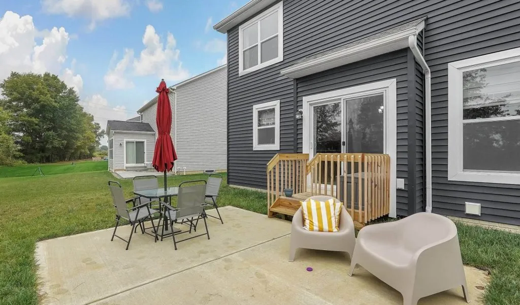 44-web-or-mls-162-silver-pne-ln