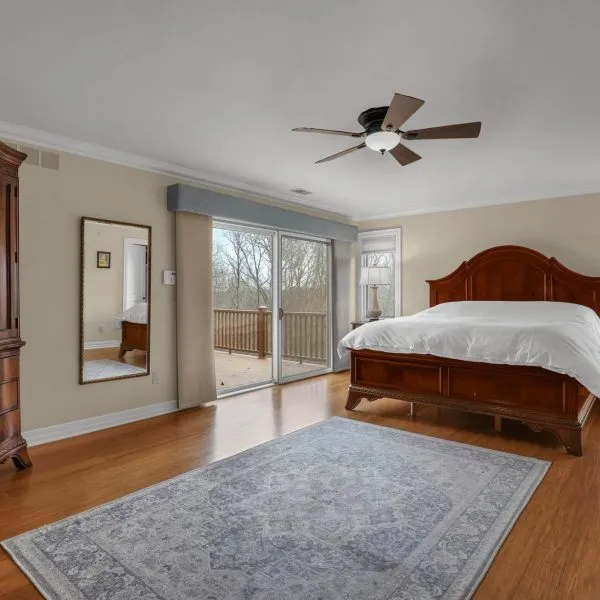 44-web-or-mls-1650-sherborne-ln