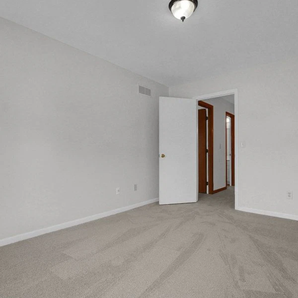 44-web-or-mls-295-woodsfield-ct