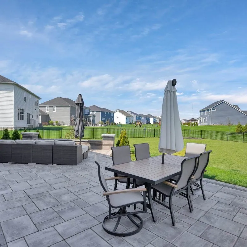 44-web-or-mls-7234-white-cap-dr