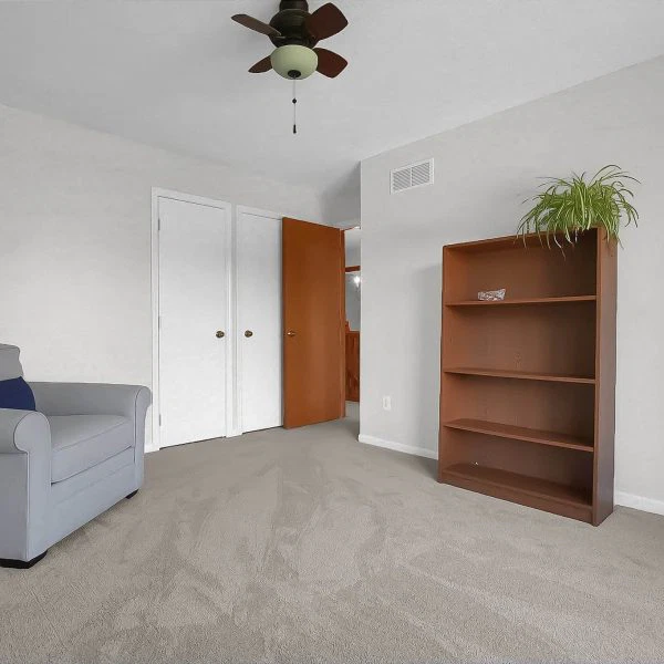 46-web-or-mls-295-woodsfield-ct