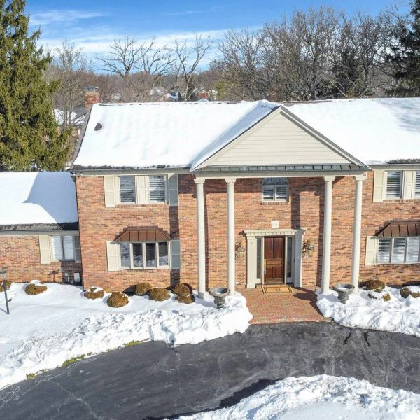 48-web-or-mls-2626-chartwell-rd