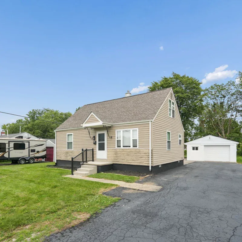 5-web-or-mls-196-maple-dr