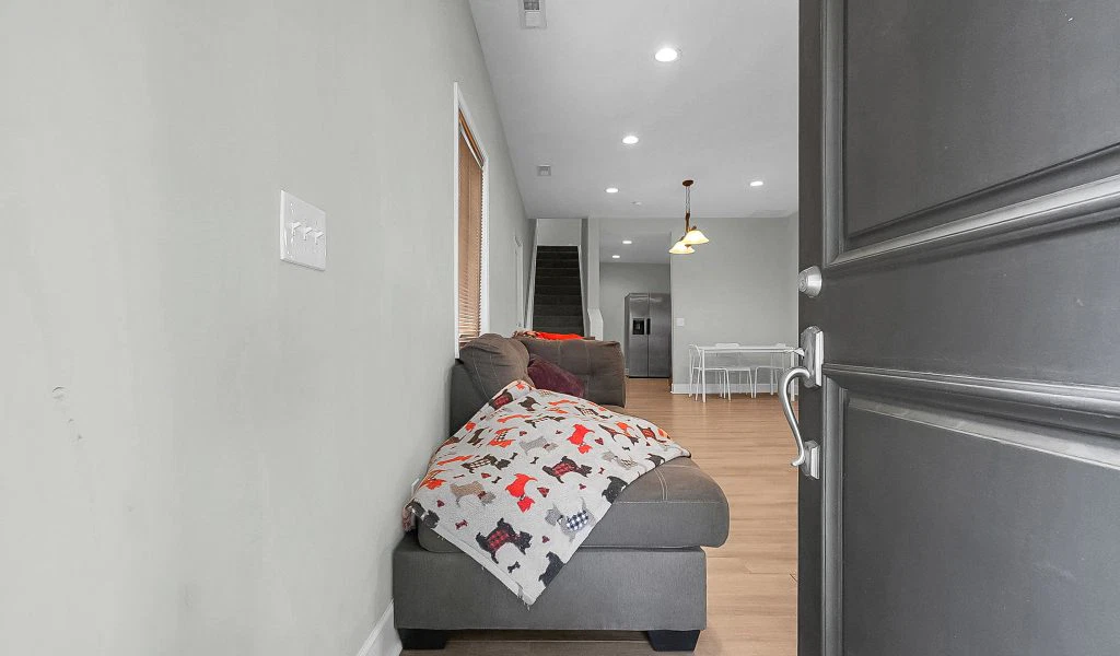 5-web-or-mls-229-s-highland-ave