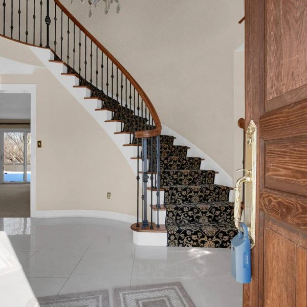 5-web-or-mls-2626-chartwell-rd