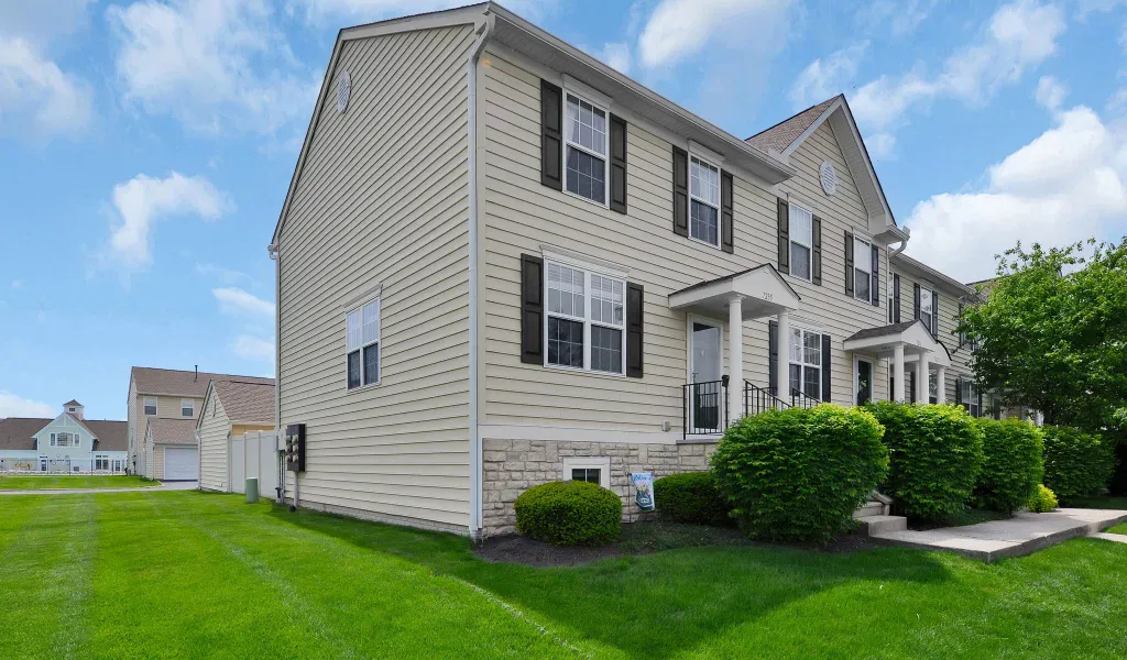 5-web-or-mls-7235-colonial-affair-dr