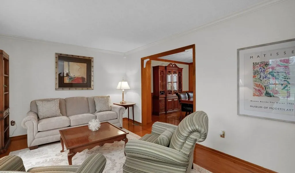 5-web-or-mls-8017-oakwind-ct