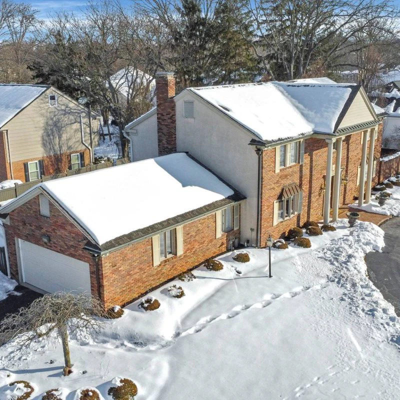 50-web-or-mls-2626-chartwell-rd