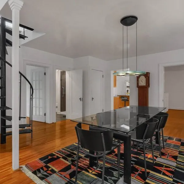 6-web-or-mls-711-city-park-ave