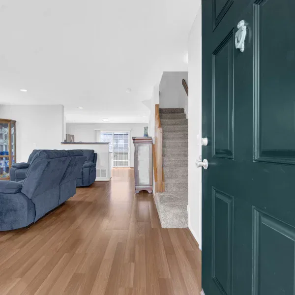 6-web-or-mls-7235-colonial-affair-dr