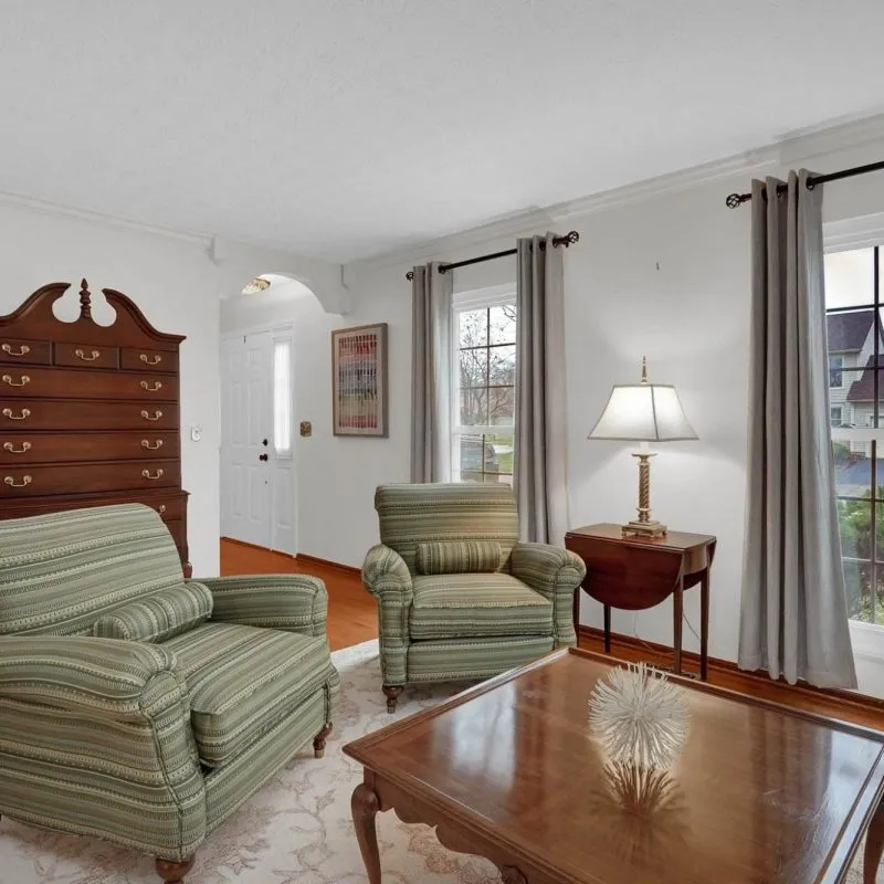 6-web-or-mls-8017-oakwind-ct