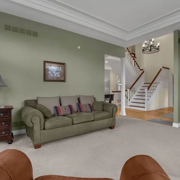 7-web-or-mls-1650-sherborne-ln