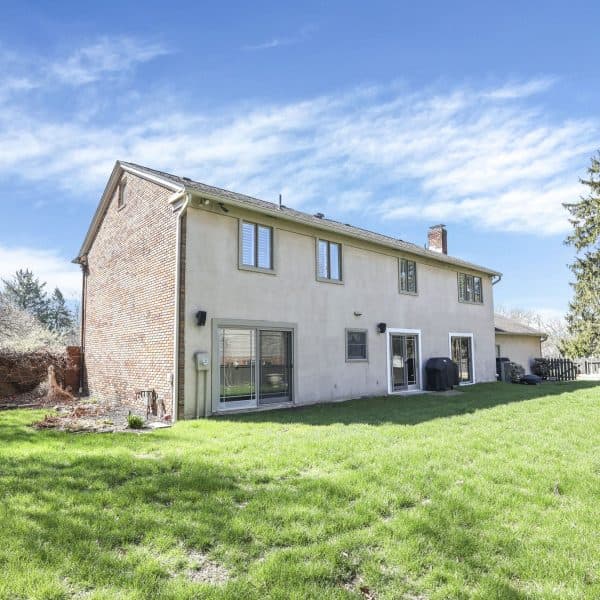 7-web-or-mls-2626-chartwell-rd