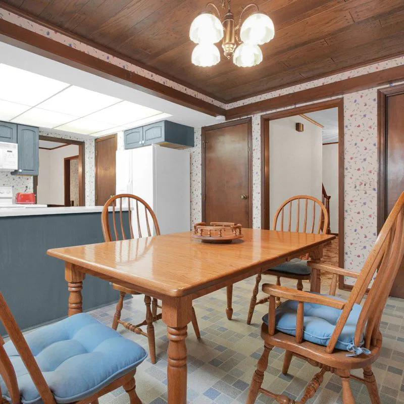 8-web-or-mls-7010-rockwoods-pl