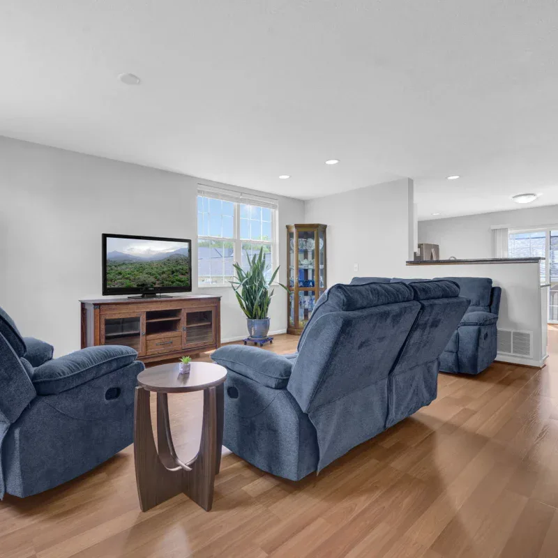 8-web-or-mls-7235-colonial-affair-dr