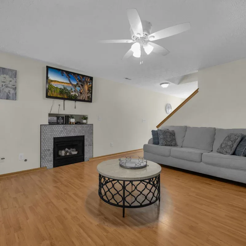 8-web-or-mls-7753-lantana-ave