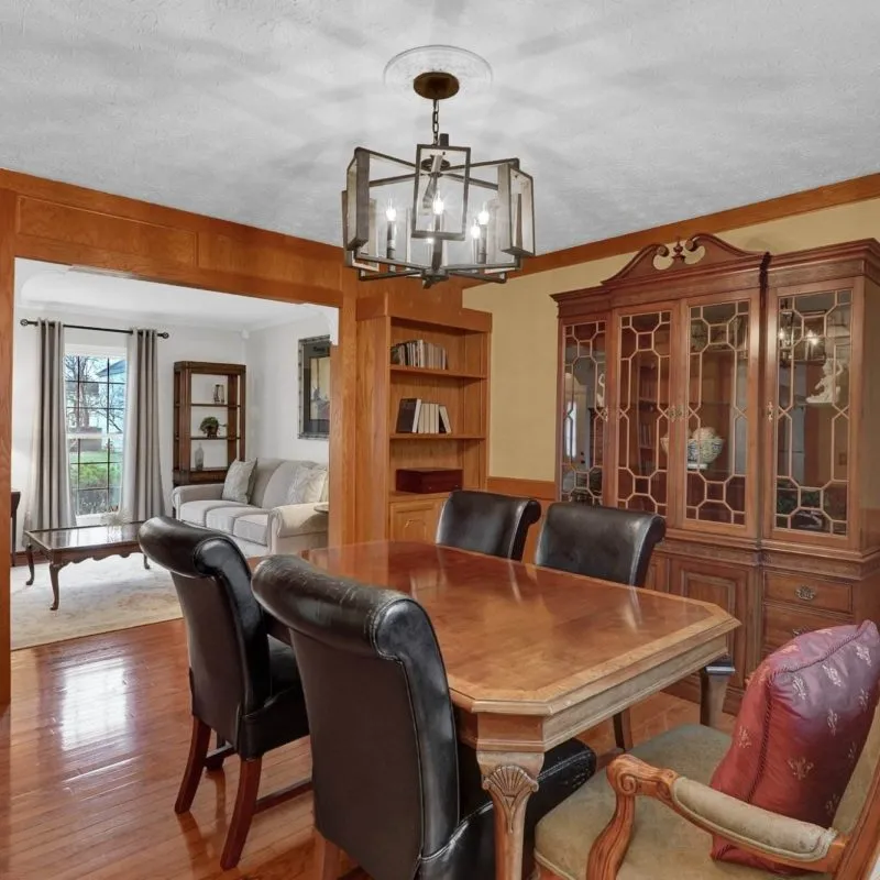 8-web-or-mls-8017-oakwind-ct