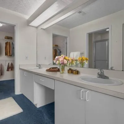 8498 Stonewoods Bath 1 VS