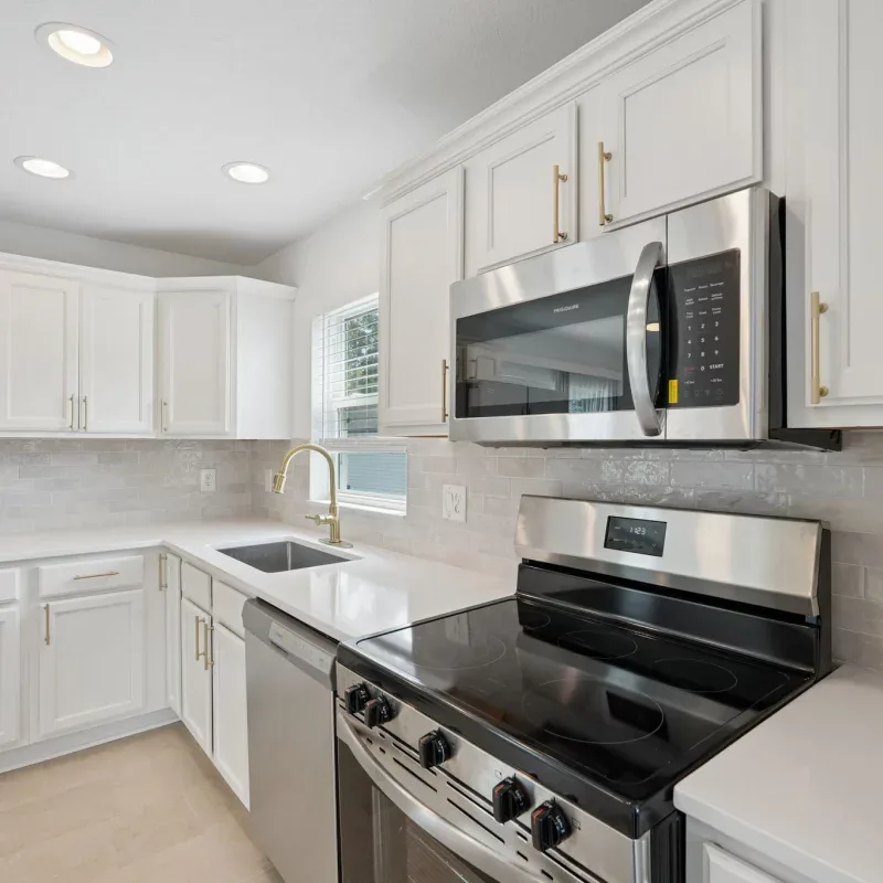 9-web-or-mls-196-maple-dr