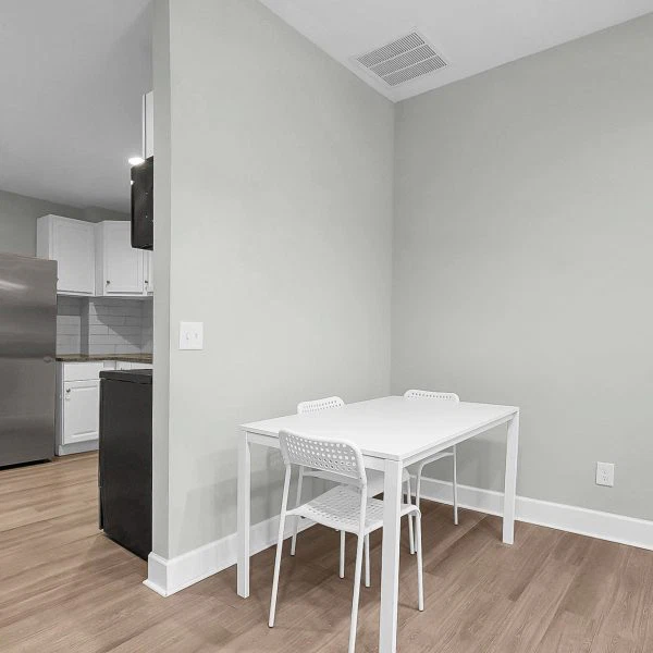 9-web-or-mls-229-s-highland-ave